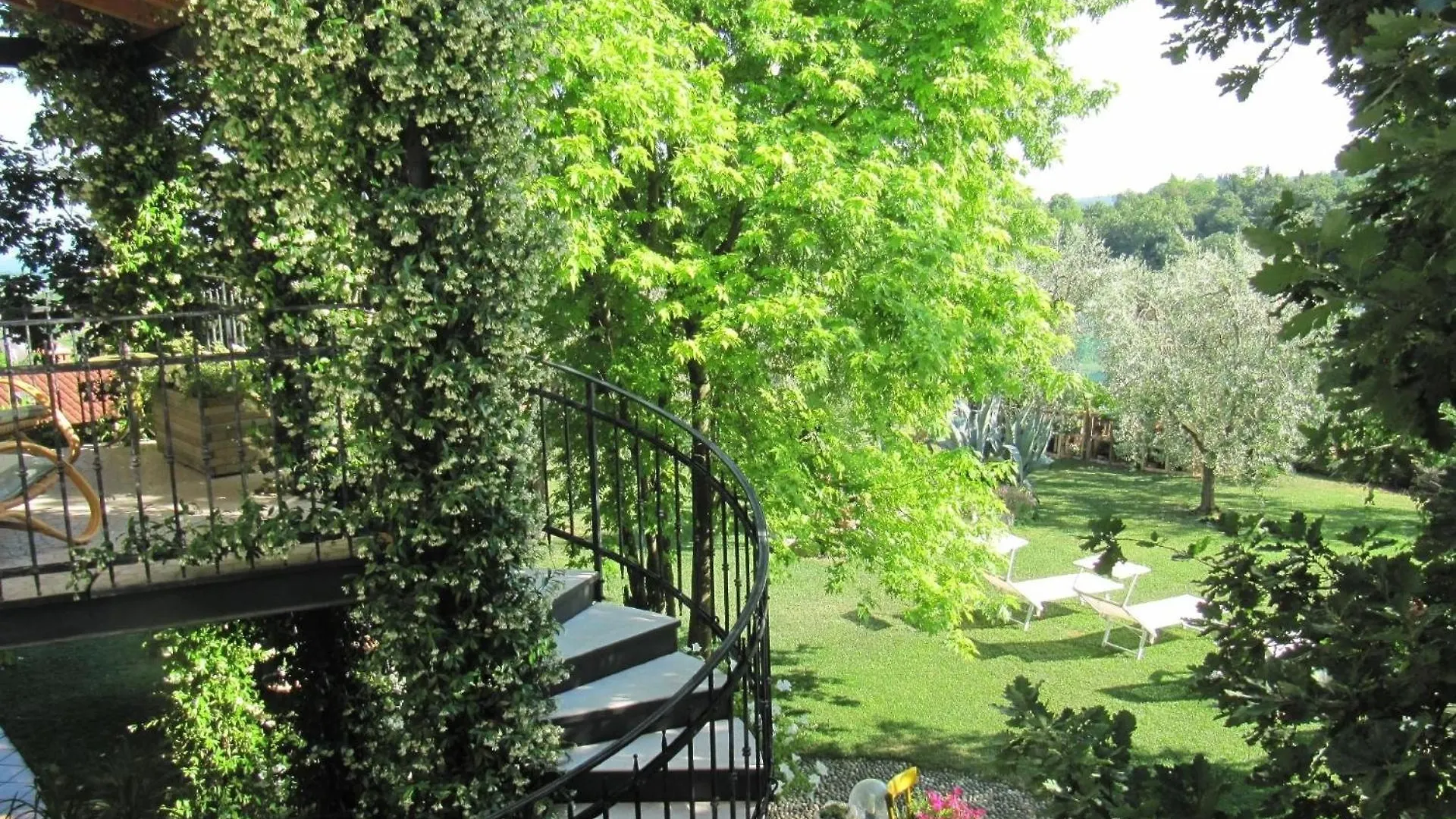 Apartment Wohnung Mit Blick Auf Den Gardasee Castello