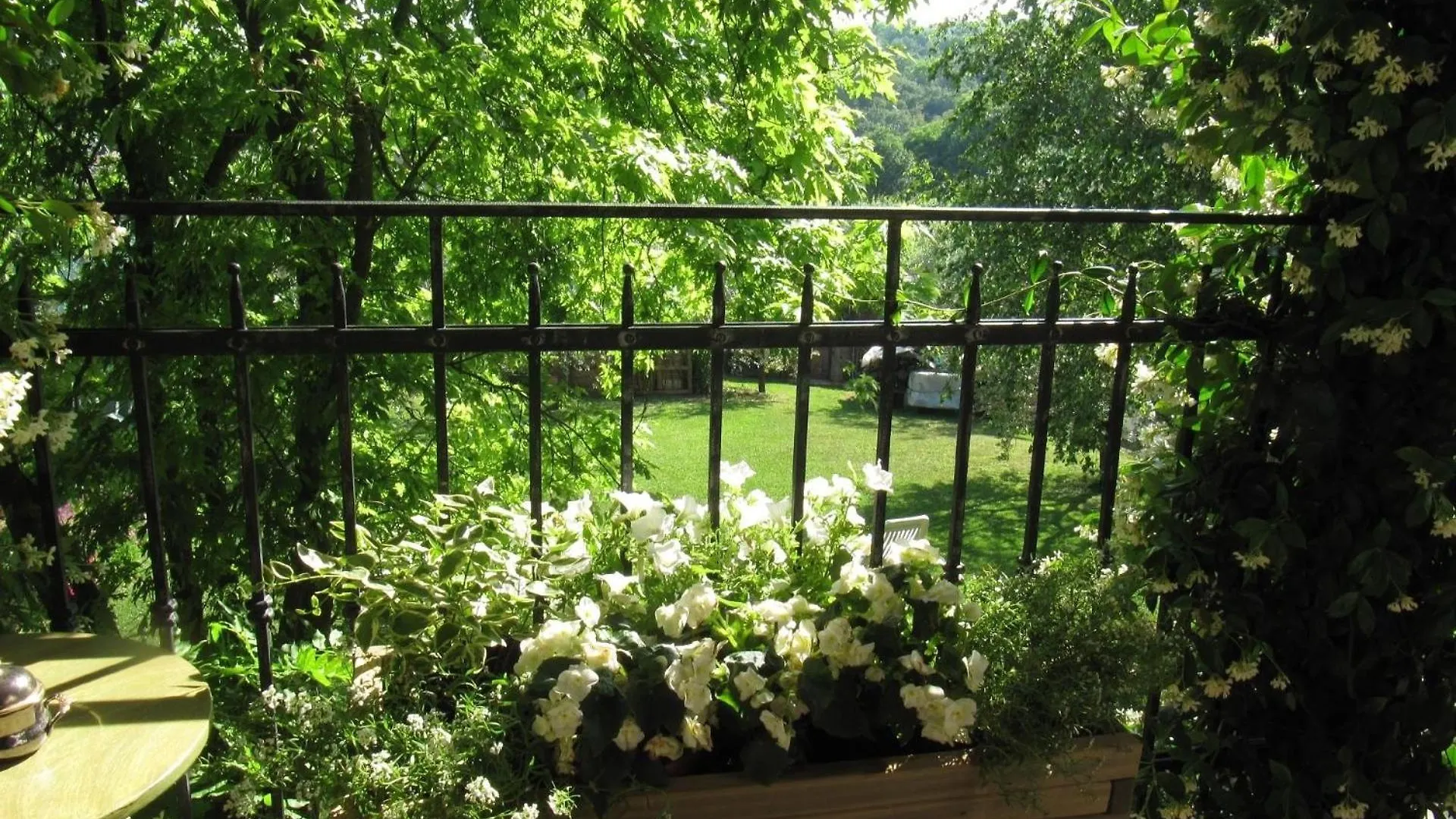Wohnung Mit Blick Auf Den Gardasee Castello